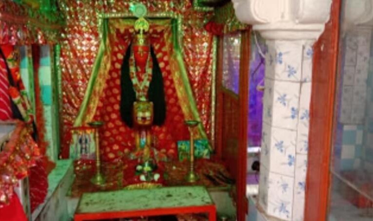 હળવદના ભવાની ભૂતેશ્વર મંદિરે એ ૨૫૦ વર્ષો માં પહેલીવાર લોકમેળો બંધ રહ્યો.