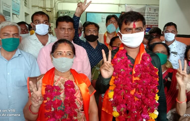 હળવદ નગરપાલિકા પ્રમુખ તરીકે રમેશભાઈ પટેલ ની બીન હરીફ વરણી કરાઈ.