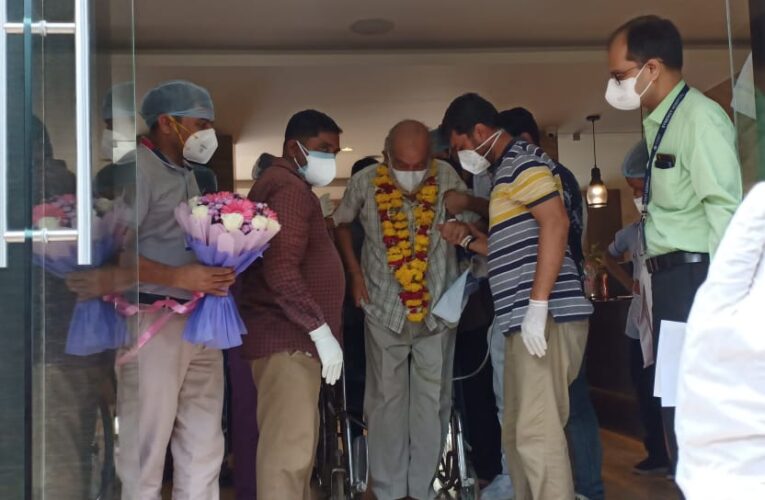 Gondal.ગોંડલ મહારાજા મહારાણીએ કોરોના ને માત આપી પરત પેલેસે આવતા ઉમળકા ભેર સ્વાગત કરાયું.