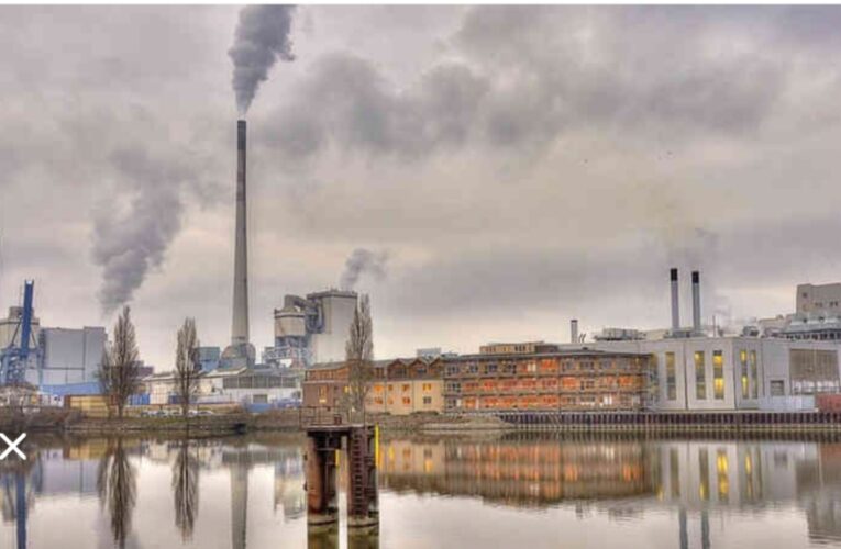 ગોંડલ નજીક હડમતાળાની ફેકટરી પ્રદૂષણના મુદ્દે સીલ કરવા આદેશ – પારમેકસ ફાર્માલી. બાદ અન્ય ફેકટરી સામે તોળાતા પગલાં – દવાની ફેકટરી દ્વારા ફેલાતા પ્રદૂષણને બંધ કરવા માટે આત્મવિલોપનના પ્રયાસ સહિતના બનાવો બાદ તંત્ર જાગ્યું.