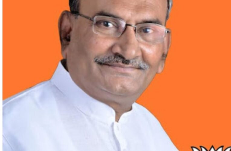 Halvad-Morbi-રાજ્યના પૂર્વ પંચાયત મંત્રી જયંતિ ભાઈકવાડિયા સહિત ૨ વ્યક્તિઓ ને કોરોના પોઝિટિવ આવતા હળવદ તાલુકામાં કોરોના પોઝિટિવ કેસ ની સંખ્યા ૯૨ પર પહોંચી.