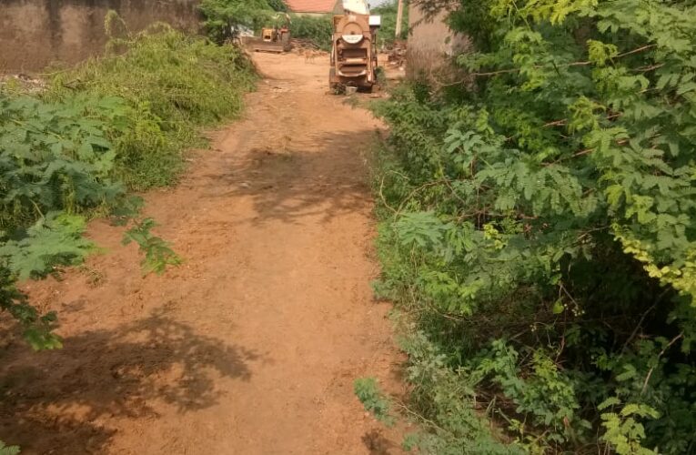 Halvad-Morbi કવાડિયા ગામેથી વાડી વિસ્તારના રસ્તા પર દબાણ હોવાથી ખેડૂતો ને પારાવાર મુશ્કેલી વેઠવી પડે છે.