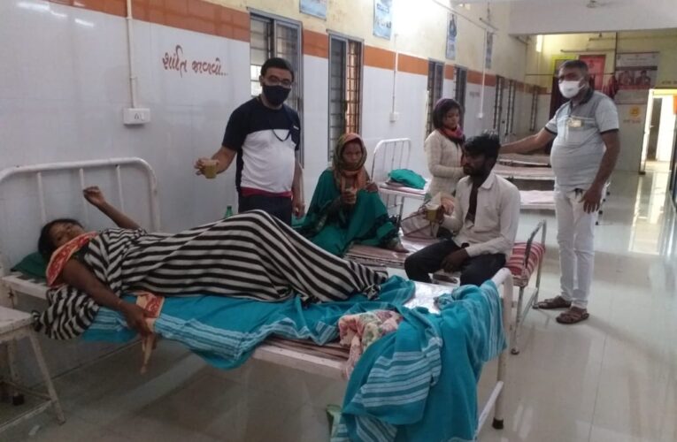 Jasdan-Rajkot નિઃસ્વાર્થ સેવા સમિતિ જસદણ દ્રારા સરકારી હોસ્પિટલમાં સ્વાદિષ્ટ આરોગ્ય વર્ધક મગના ઓસામણ નું વિતરણ કરવામાં આવ્યું.