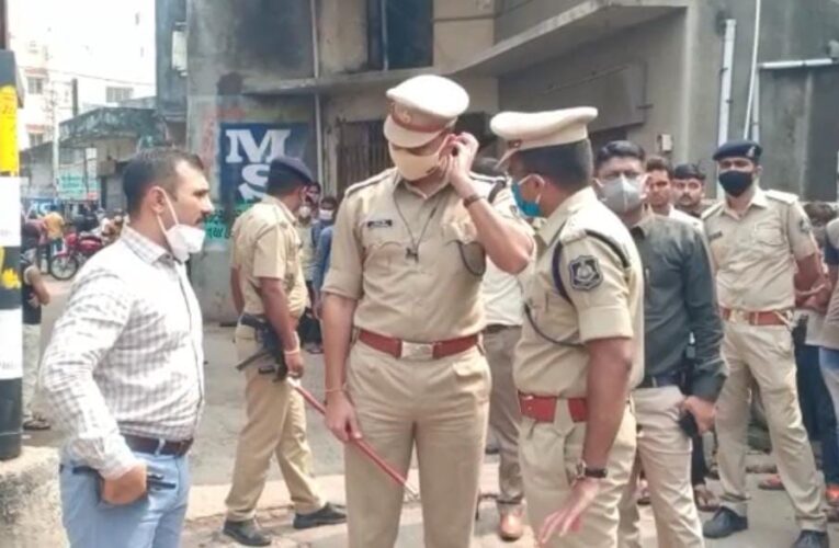 Jetpur-Rajkot જેતપુરમાં ધોળા દિવસે સોની વેપારી લૂંટાયો. આંખમાં મરચું છાટી ૪૦ લાખની લૂંટ ચલાવી બે ઈસમો ફરાર.