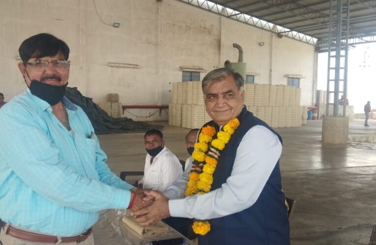 Halvad-Morbi હળવદ ખાતે નવનિયુક્ત જિલ્લા ભાજપ પ્રમુખ અને ધારાસભ્ય નો સત્કાર સમારંભ યોજાયો.