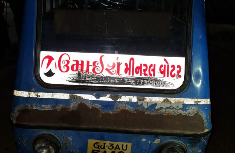 Rajkot-રાજકોટ સંત કબીર રોડથી ચોરાયેલ રીક્ષા સાથે બે ઇસમોને પકડી પાડતી રાજકોટ ગ્રામ્ય ક્રાઇમ બ્રાંચ,