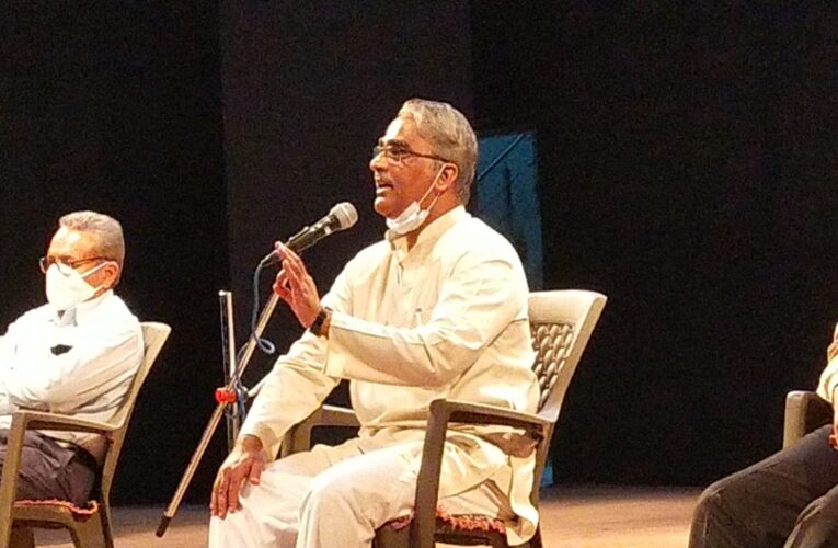 Gondal-Rajkot રાષ્ટ્રીય સ્વયંસેવક સંઘ દ્વારા ગોંડલ ખાતે સદભાવ બેઠક નું આયોજન થયેલ જેમાં શ્રી રામ જન્મભૂમિ મંદિર નિર્માણ નિધિ સમર્પણ અભિયાન અને સામાજીક સમરસતા બાબત નું માર્ગદર્શન આપવામાં આવેલ.