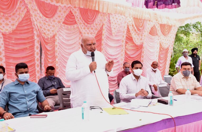 Gondal-Rajkot સાંસદશ્રી રમેશભાઇ ધડુકની- અધ્યક્ષતામાં ગોંડલ તાલુકાના સાંસદ આદર્શ ગ્રામ મોટા સુખપુર ખાતે વિકાસકામોની સમીક્ષા બેઠક યોજાઇ.