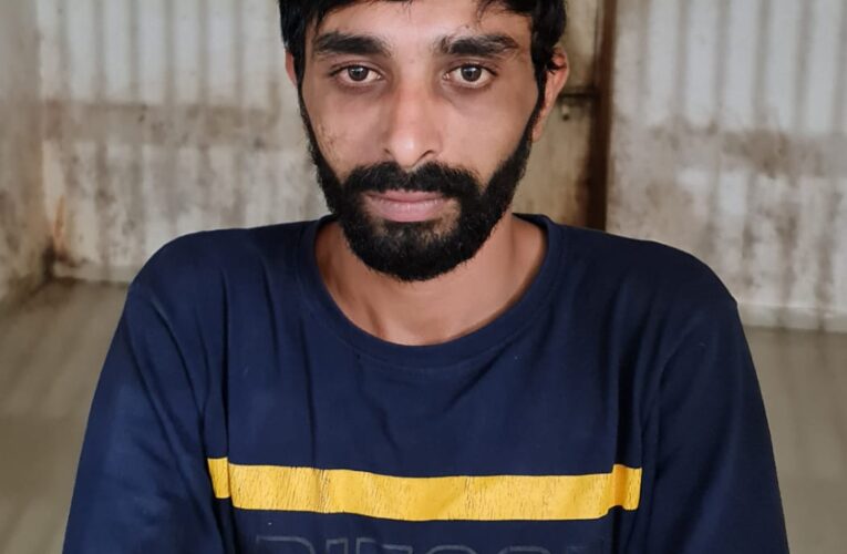 Gondal-rajkot ગોંડલ શહેર પોલીસ સ્ટેશનનાના  ગંભીર પ્રકાર ની ઇજા ના મારામારી ના ગુન્હામાં છેલ્લા પાંચ મહીના થી નાસતા ફરતા આરોપીને પકડી પાડતી રાજકોટ લોકલ ક્રાઇમ બ્રાન્ચ.