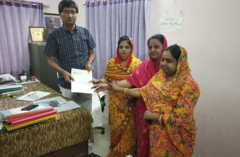 Gondal-Rajkot-ગોંડલમાં પાલીકા સંચાલીત સખી મંડળમાં પૈસાની ગોલમાલ અંગે રાષ્ટ્રીય રાજપુત કરણી સેના દ્વારા તપાસની માંગ