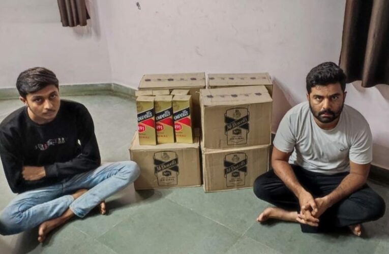 જામકંડોરણા તળાવ પ્લોટમાં રહેતો બિમલસિંહ ઝાલાના રહેણાંક મકાનમાંથી વિદેશી દારૂની ૯૦ બોટલ સાથે બે શખ્સને ઝડપી પાડ્યા.