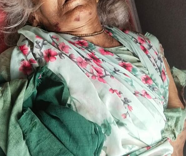 ભુરાયા ખુંટીયાએ વૃધ્ધાને ખુંદી નાખ્યા:ગંભીર ઇજા થી મોત: જસદણ નાં ડોડીયાળા ની ઘટના.