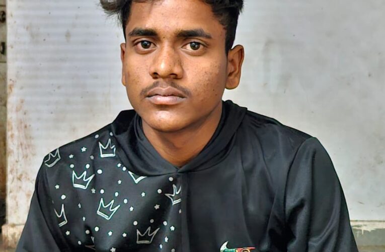 ગોંડલ તાલુકા ના ગુંદાસરા ઇન્ડસ્ટ્રીયલ વિસ્તારમાં થી ઈંગ્લિશ દારૂના કટિંગ વેળાએ રાજકોટ રૂરલ એલ.સી.બી ત્રાટકી:૧૫,૮૧,૪૦૦/- મુદા માલ સાથે પ્રેમકુમાર રાવત જડપાયો.