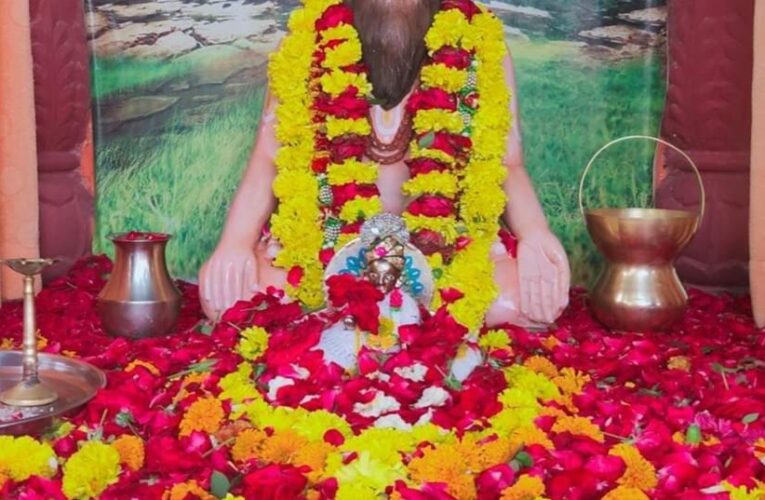 મોવિયા ધામ વડવાળી જગ્યા દ્વારા ત્રણ દીવસ સુધી ચિકનગુનિયા પ્રતિરોધક આયુર્વેદિક ઉકાળાનુ વિનામૂલ્યે વિતરણ કેમ્પનું આયોજન.