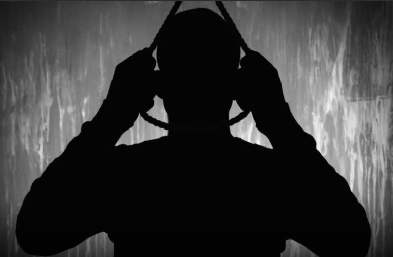 ગોંડલના રુપાવટી માં યુવાને ગળાફાંસો ખાધો:પરીવાર પ્રસંગ માં ગયો હતો પાછળ થી યુવાને આત્મઘાતી પગલુ ભર્યુ.