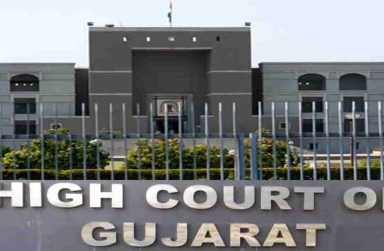 સો વર્ષ કરતાં પણ જૂના બ્રિજની મરામતમાં સરકારના વલણની હાઈકોર્ટે ટીકા કરી:ગોંડલ હેરિટેજ બ્રિજ: સમારકામ મામલે સરકાર ટાઈમપાસ કરી રહી લાગે છે, HC.