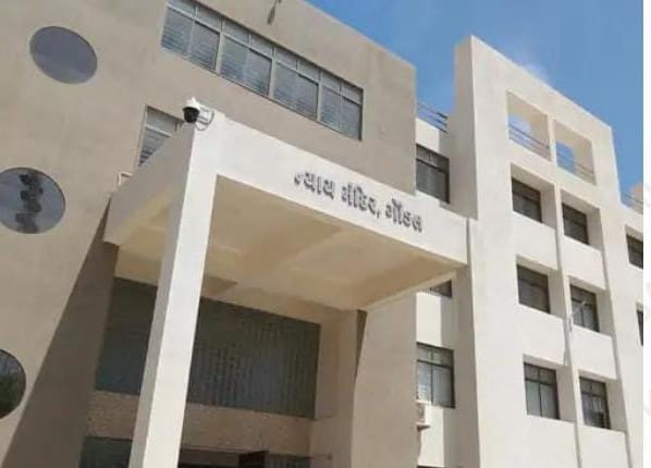 પરષોતમ રુપાલા સામે ગોંડલ કોર્ટ માં ક્ષત્રીય સમાજ માટે કરેલી ટીપ્પણી અંગે બદનક્ષી ની ફરિયાદ.