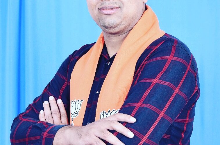 ગોંડલ શહેર યુવા ભાજપ પ્રમુખ જીગર સાટોડીયા દ્વારા ગોંડલ તાલુકામાં કમોસમી વરસાદના લીધે થયેલ નુકસાનના પગલે નુક્સાનીનું સર્વે કરાવી ખેડૂતોને યોગ્ય વળતર ચૂકવવા માંગ કરવામાં આવી.