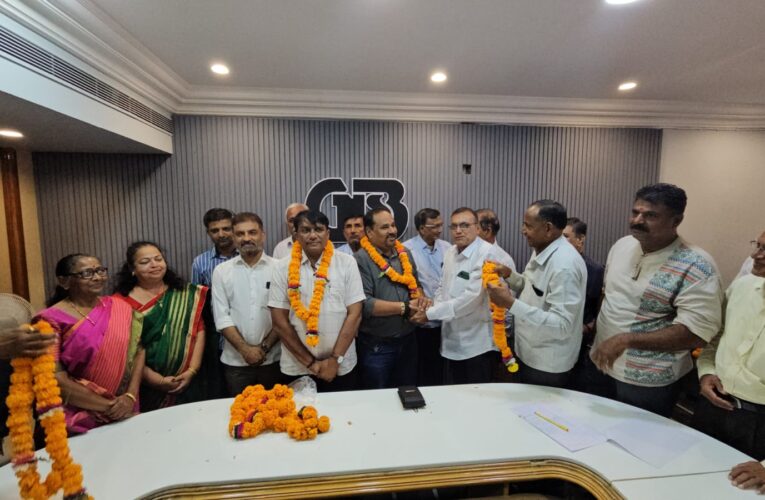 ગોંડલ નાગરિક બેંક માં ચેરમેન તરીકે પુન: અશોકભાઈ પીપળીયા ,વાઇસ ચેરમેન ગણેશભાઈ તથા એમ.ડી પ્રફુલભાઈ ટોળીયા બીનહરીફ.