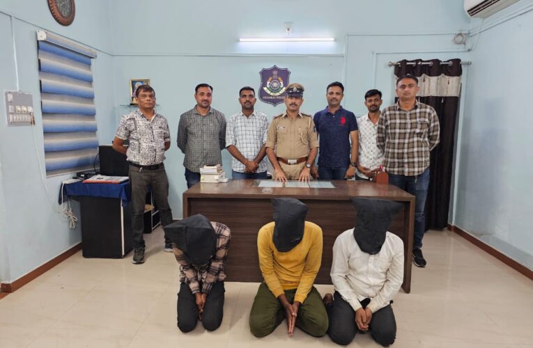 જેતપુર માંથી પેસેન્જરોને રિક્ષામાં બેસાડી ચોરી કરતી ટોળકીને ઝડપી પાડતી જેતપુર પોલીસ.