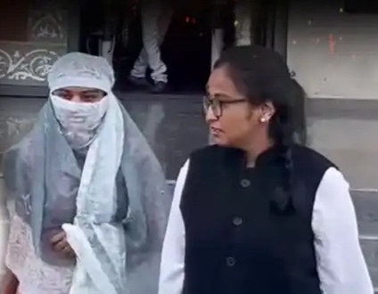 રાજકોટ બાદ ગોંડલ ની કોર્ટ માં સગીરા ની જયરાજસિંહ,ગણેશભાઈ તથા તેના માણસો સહિત 28 વ્યક્તિઓ સામે ફરિયાદ.